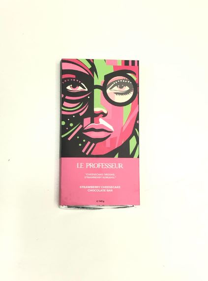 Le Professeur Strawberry Cheesecake Chocolate Bar 140G